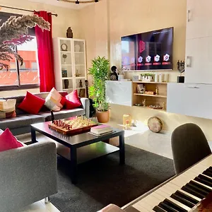 Gueliz, Plaza, Zara Appartement